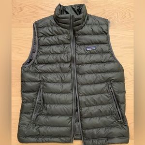 Patagonia Down Sweater Vest - Medium - NWT